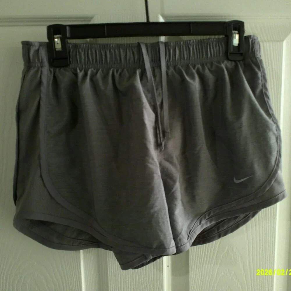 NIKE | Women's Tempo Running Shorts with Built in Brief | GRAY | MEDIUM